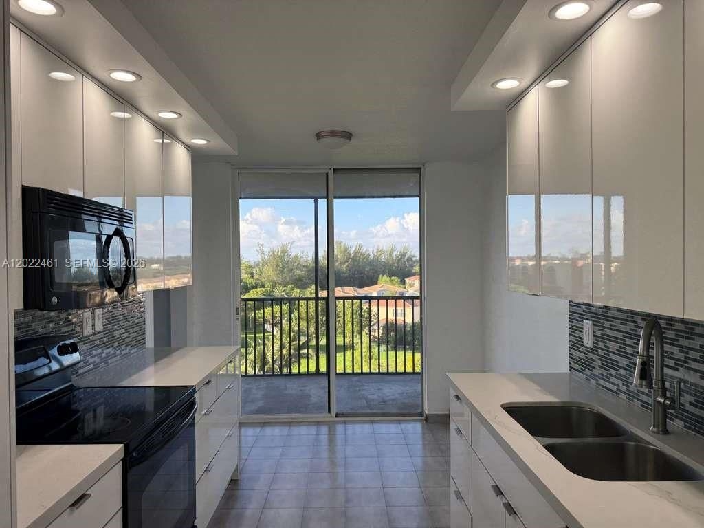 900 NE 195th St , Unit 618, Miami, FL 33179 Photo