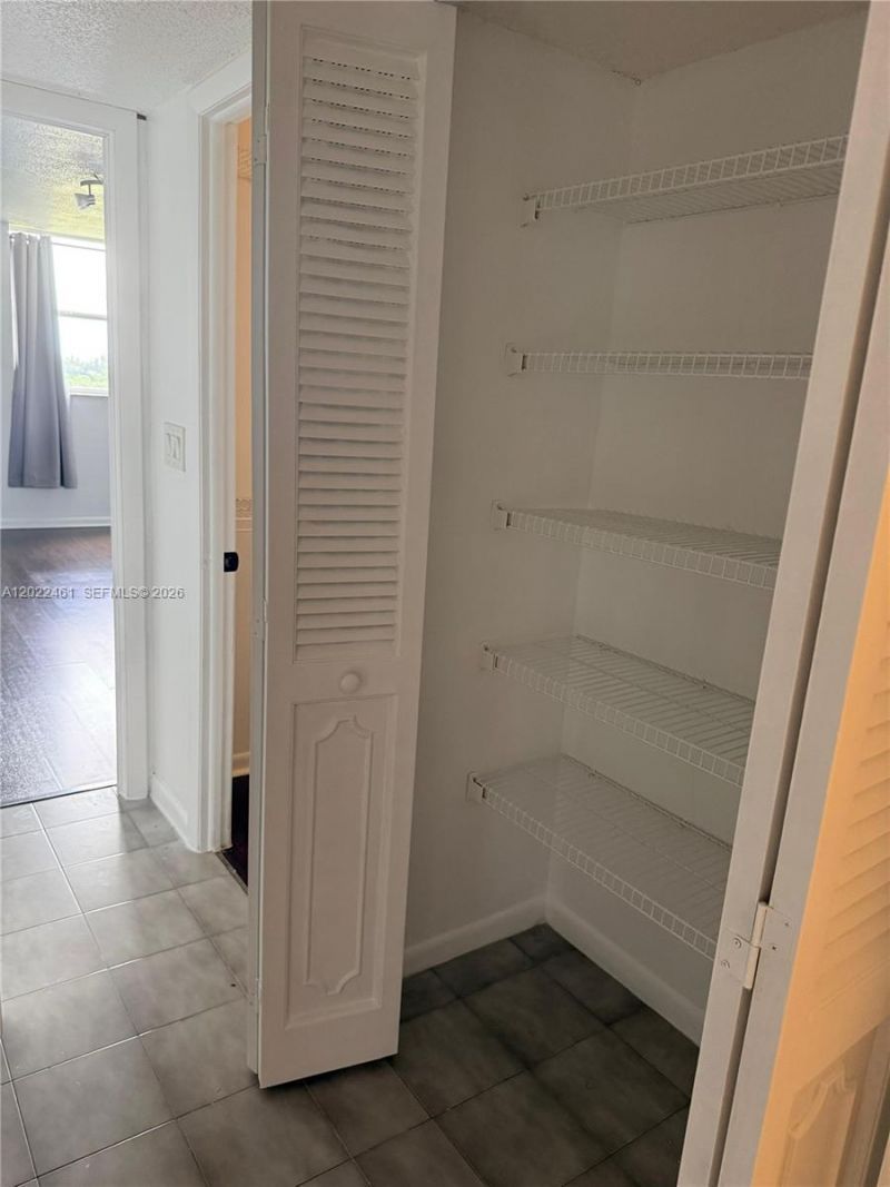 900 NE 195th St , Unit 618, Miami, FL 33179 Photo