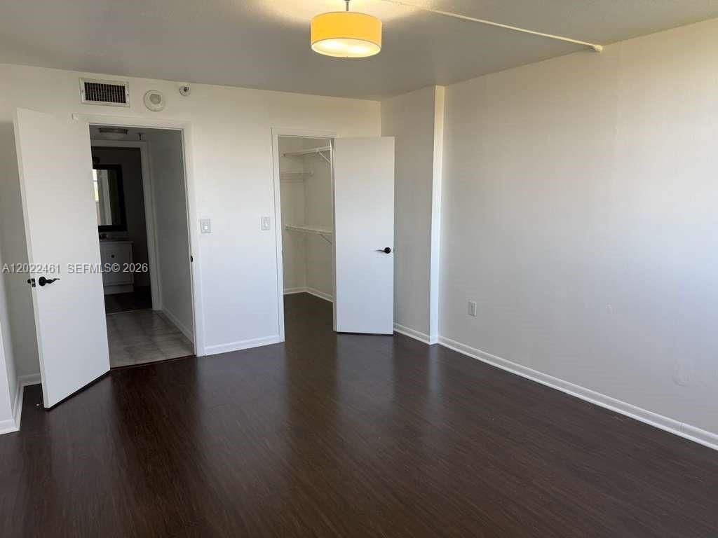 900 NE 195th St , Unit 618, Miami, FL 33179 Photo