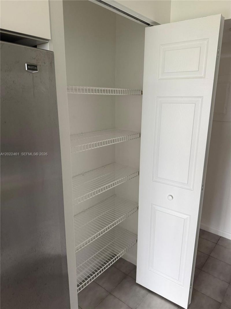 900 NE 195th St , Unit 618, Miami, FL 33179 Photo