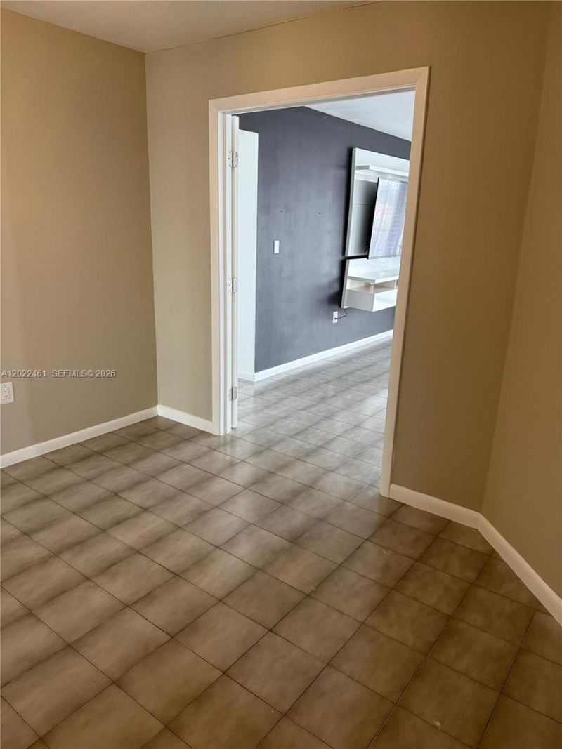 900 NE 195th St , Unit 618, Miami, FL 33179 Photo