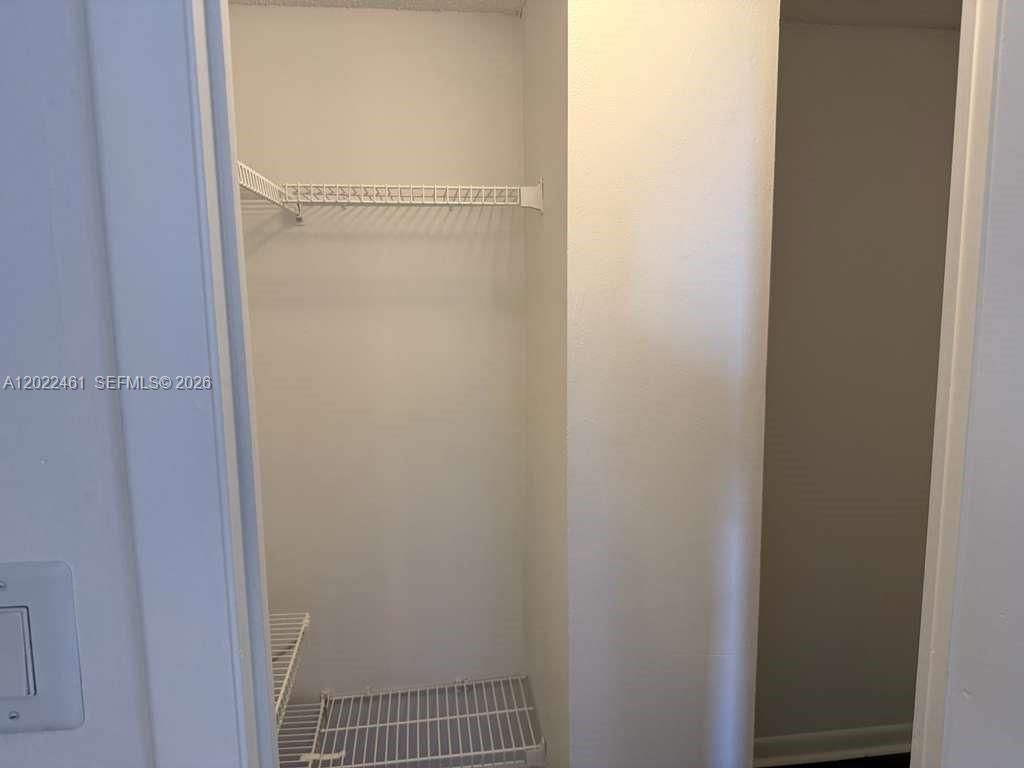 900 NE 195th St , Unit 618, Miami, FL 33179 Photo