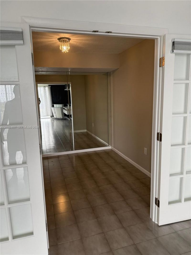 900 NE 195th St , Unit 618, Miami, FL 33179 Photo