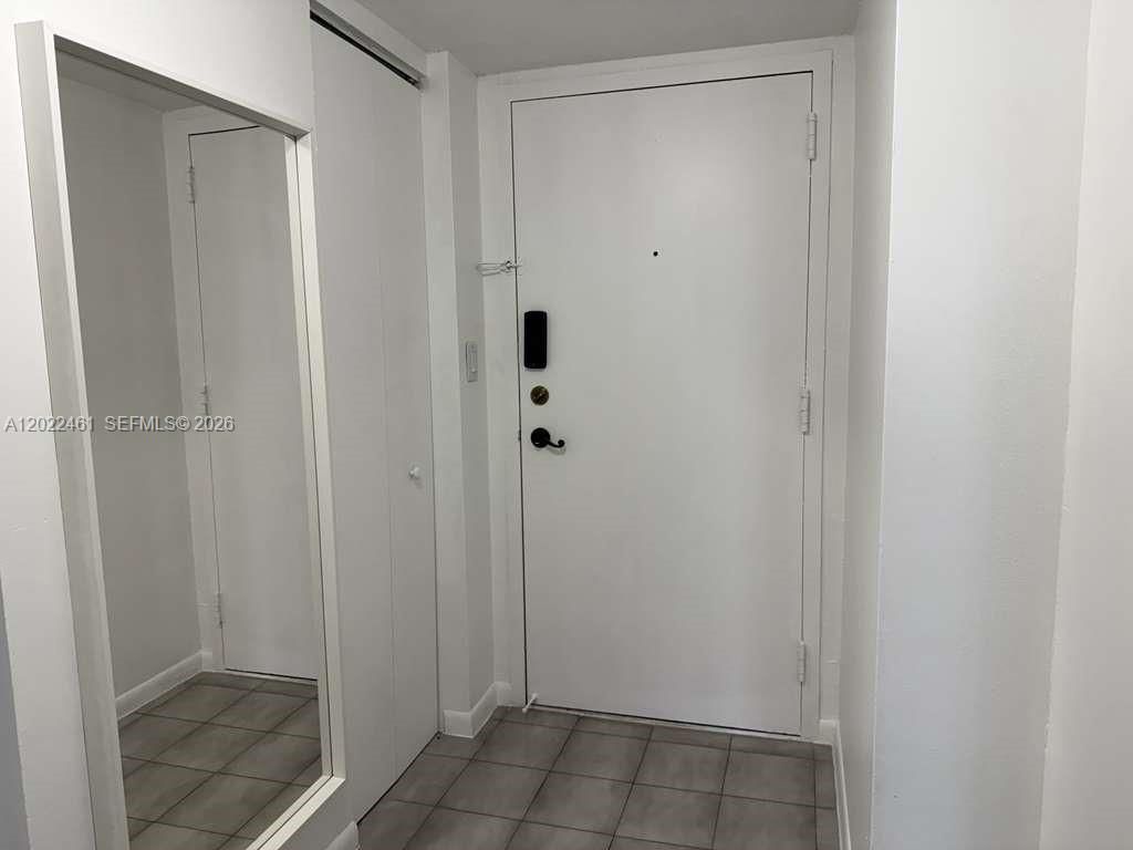 900 NE 195th St , Unit 618, Miami, FL 33179 Photo