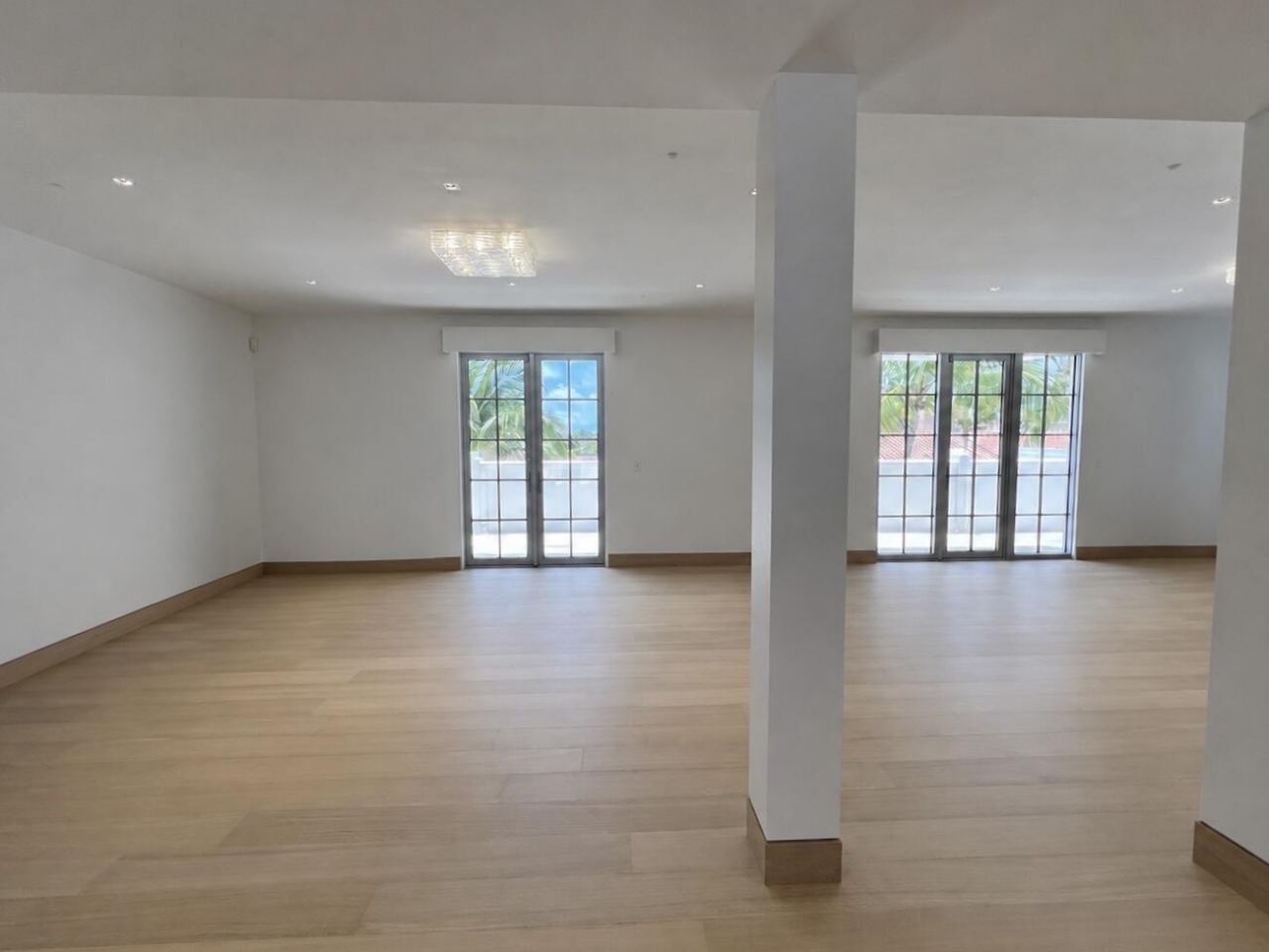 247 Worth Avenue, Unit Penthouse, Palm Beach, FL 33480 Photo