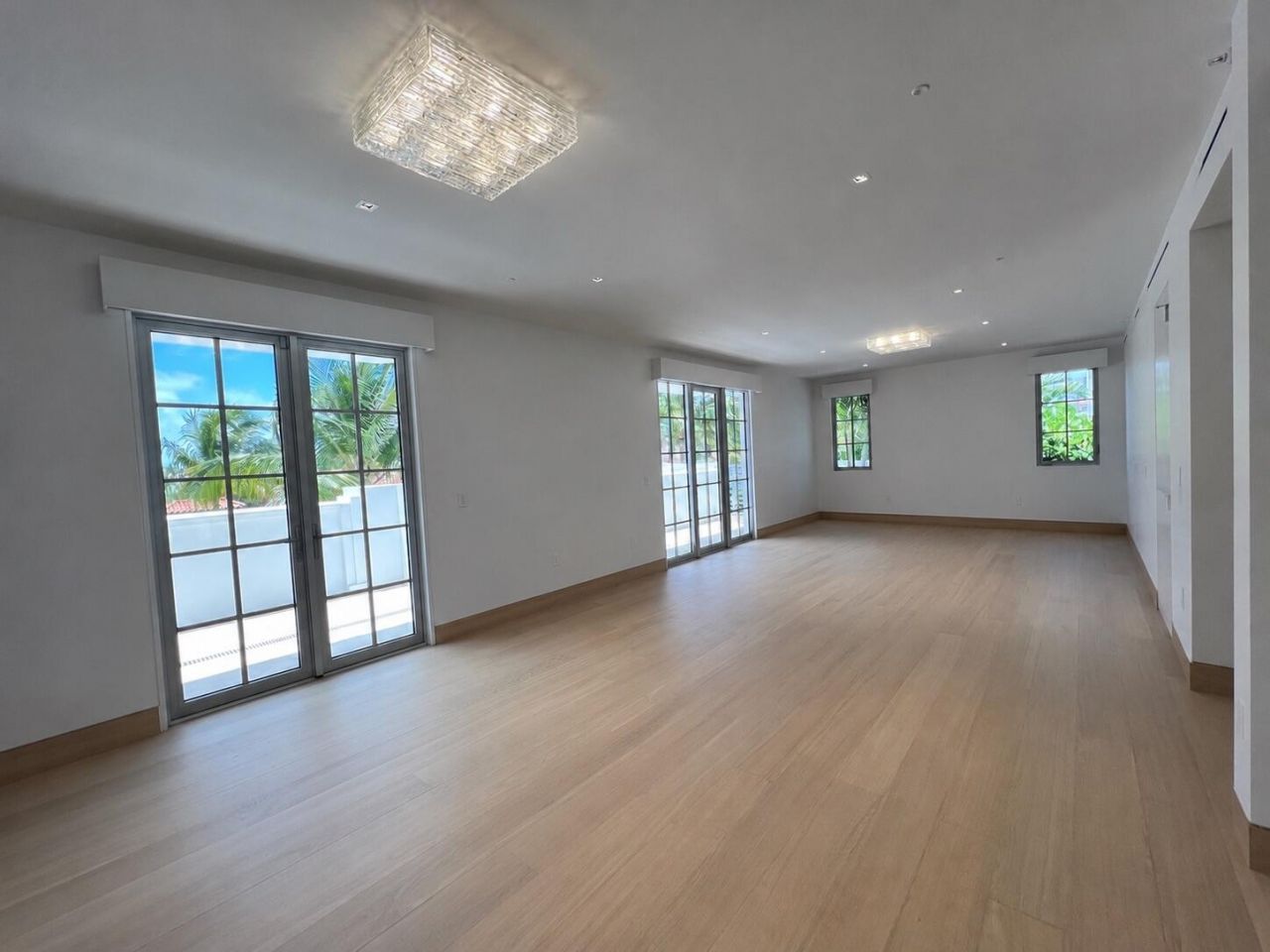 247 Worth Avenue, Unit Penthouse, Palm Beach, FL 33480 Photo