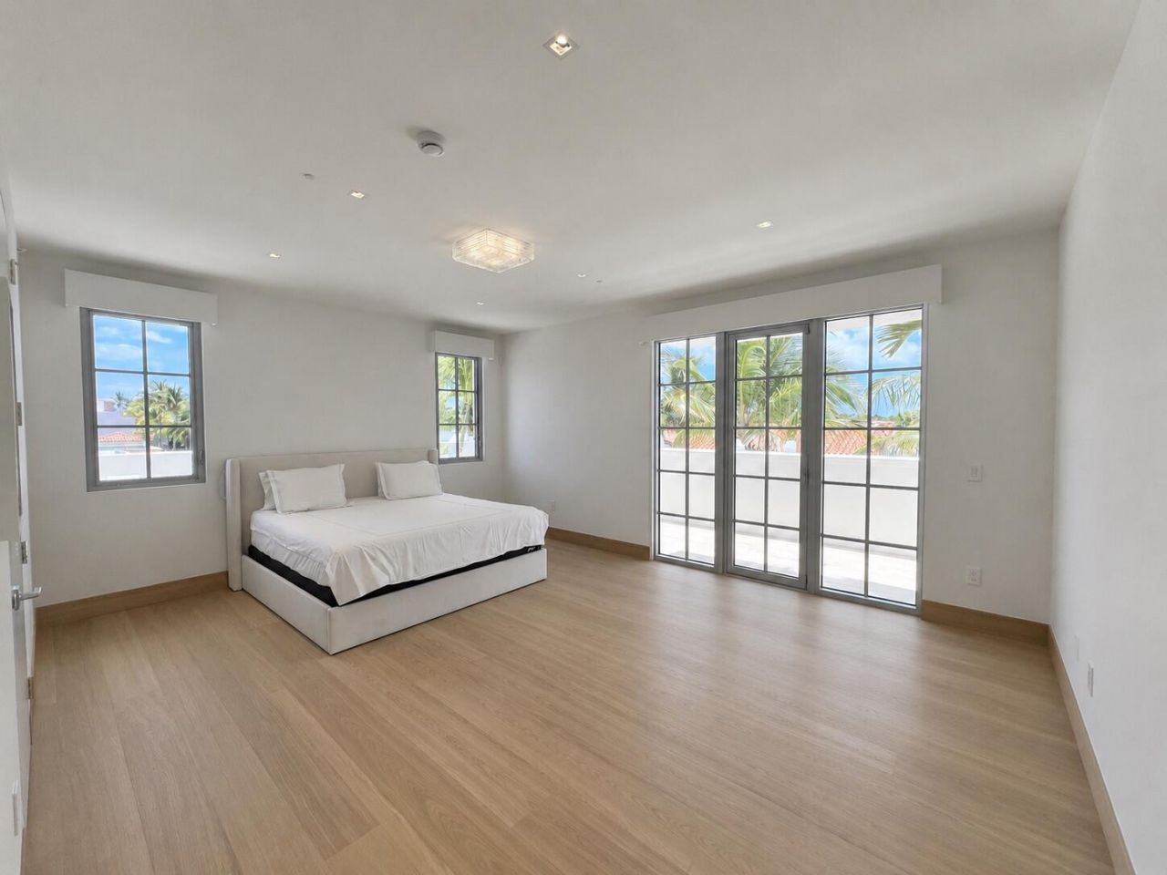 247 Worth Avenue, Unit Penthouse, Palm Beach, FL 33480 Photo