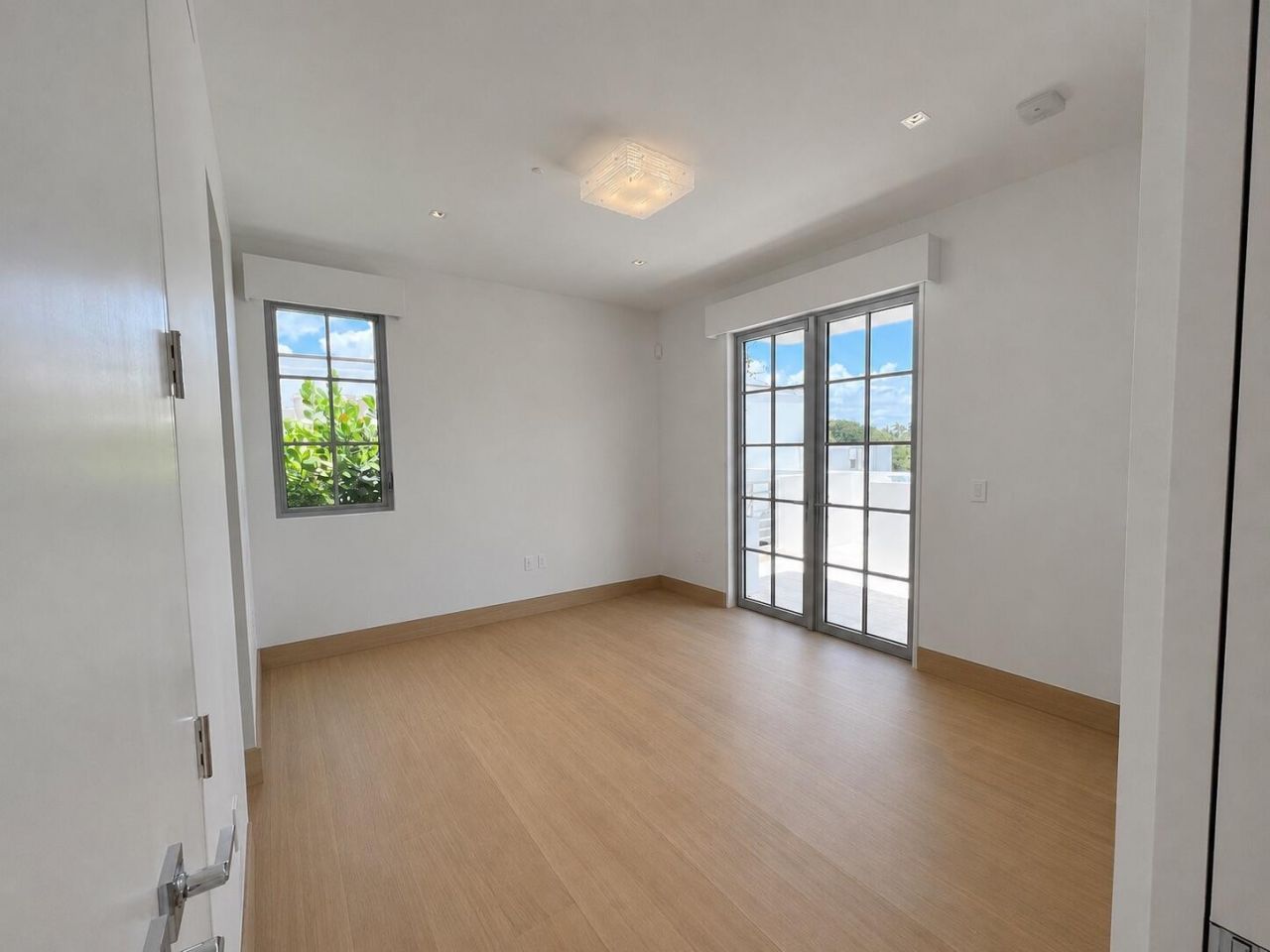 247 Worth Avenue, Unit Penthouse, Palm Beach, FL 33480 Photo