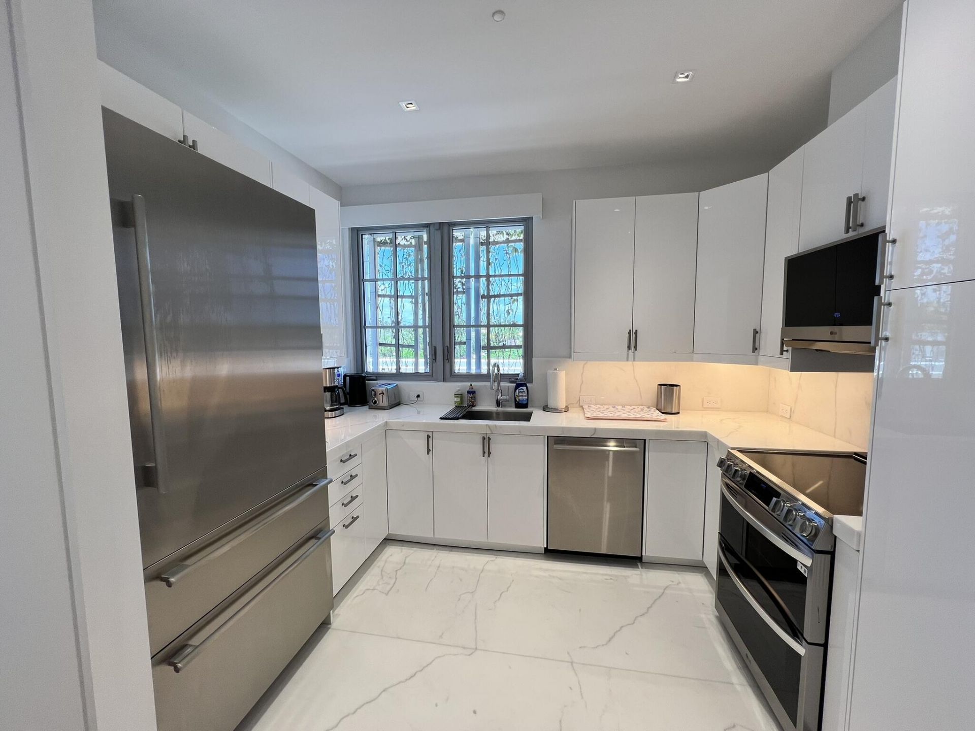 247 Worth Avenue, Unit Penthouse, Palm Beach, FL 33480 Photo