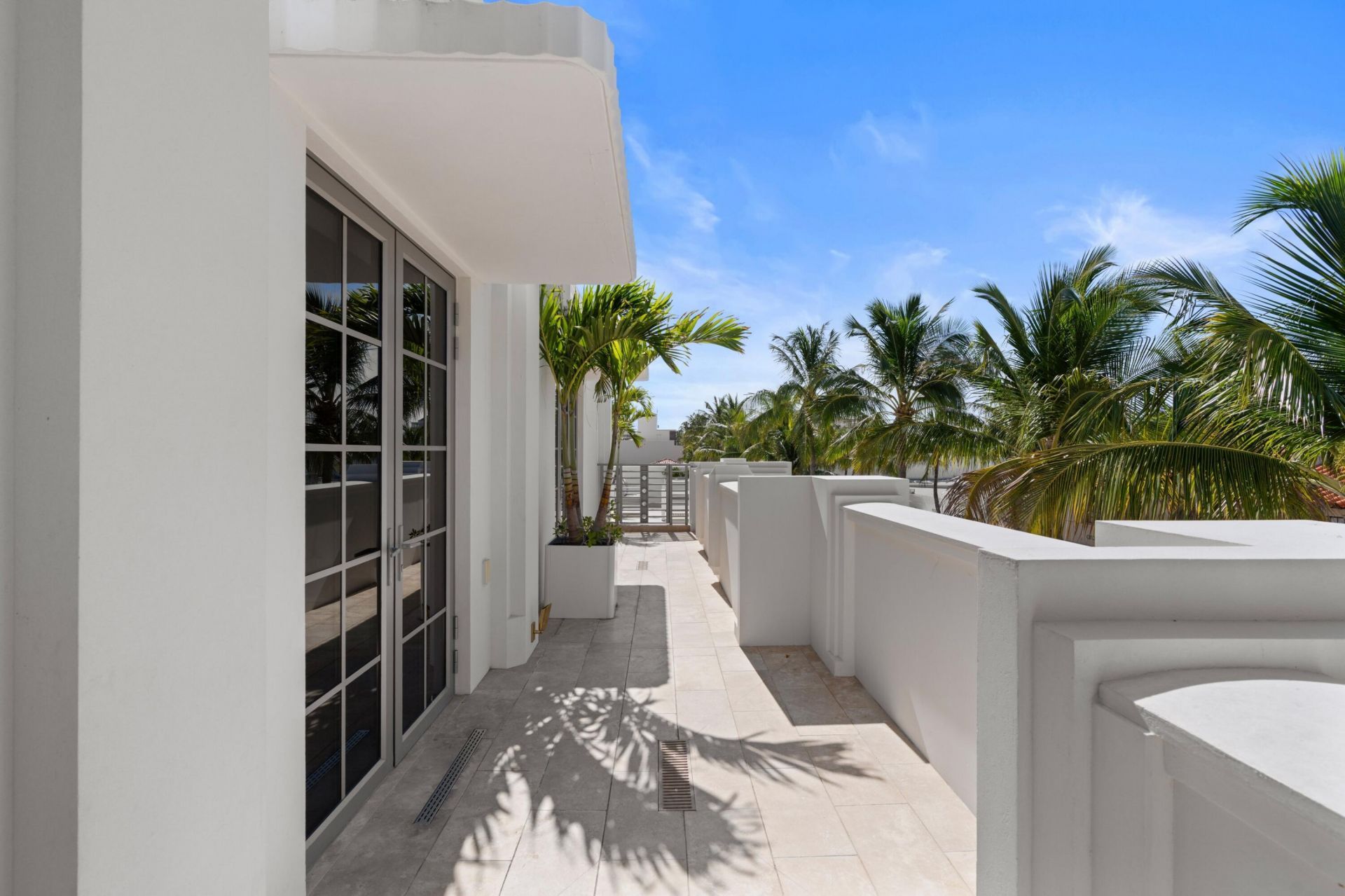 247 Worth Avenue, Unit Penthouse, Palm Beach, FL 33480 Photo