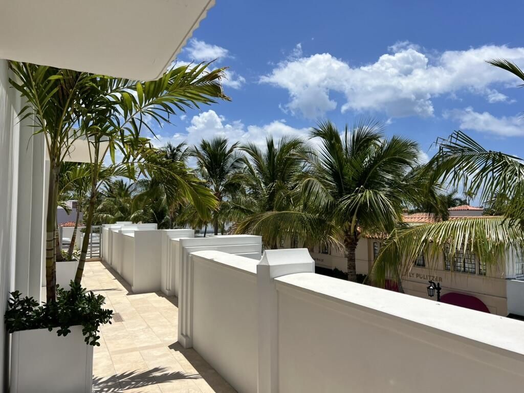 247 Worth Avenue, Unit Penthouse, Palm Beach, FL 33480 Photo