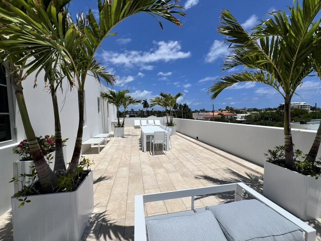 247 Worth Avenue, Unit Penthouse, Palm Beach, FL 33480 Photo