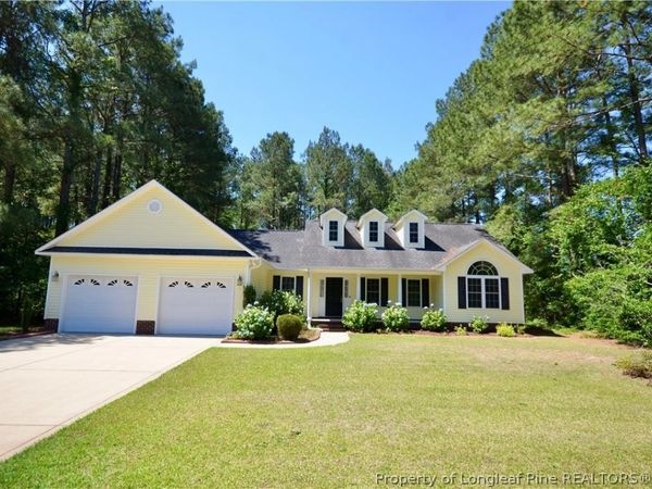 2170 Cora Drive, Hope Mills, NC 28348