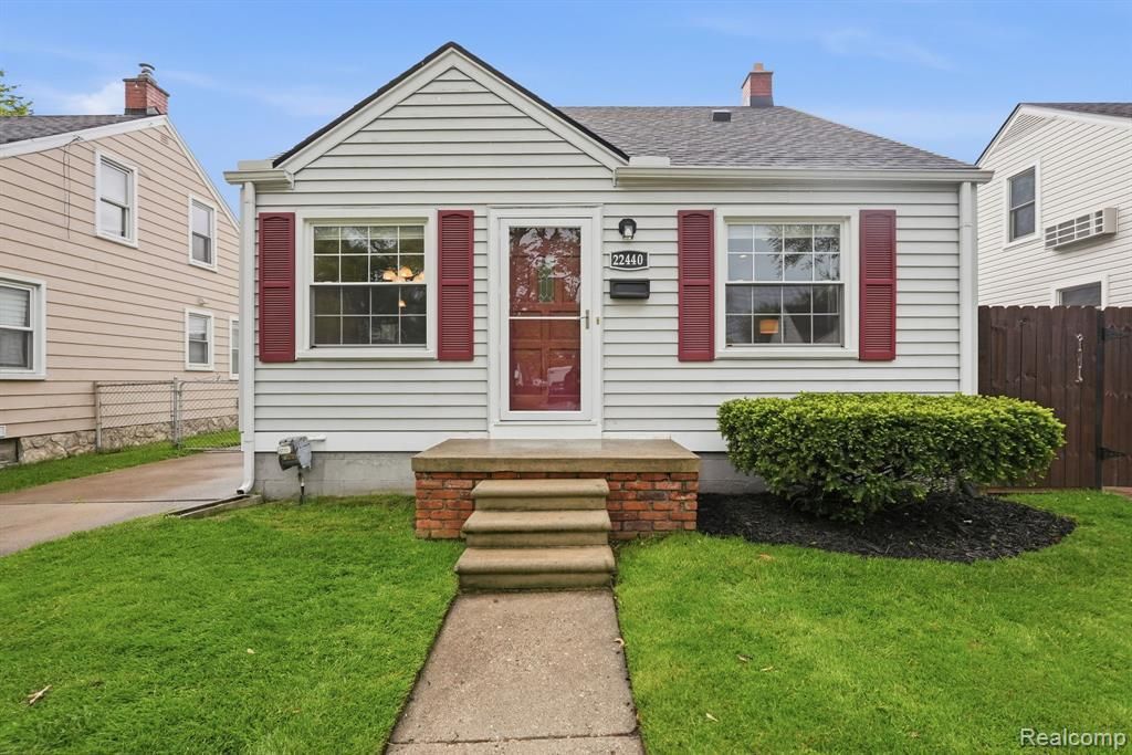 22440 California Street, Saint Clair Shores, MI 48080 Main Photo