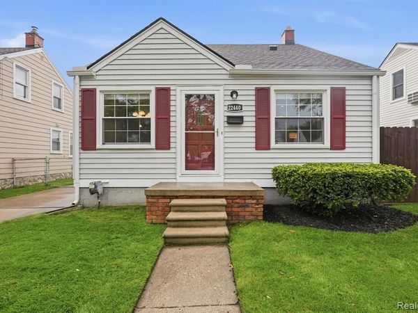 22440 California Street, St. Clair Shores, MI 48080