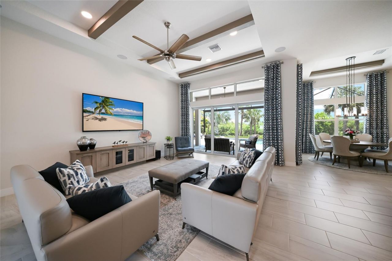 8310 Redonda Loop, Lakewood Ranch, FL 34202 Photo