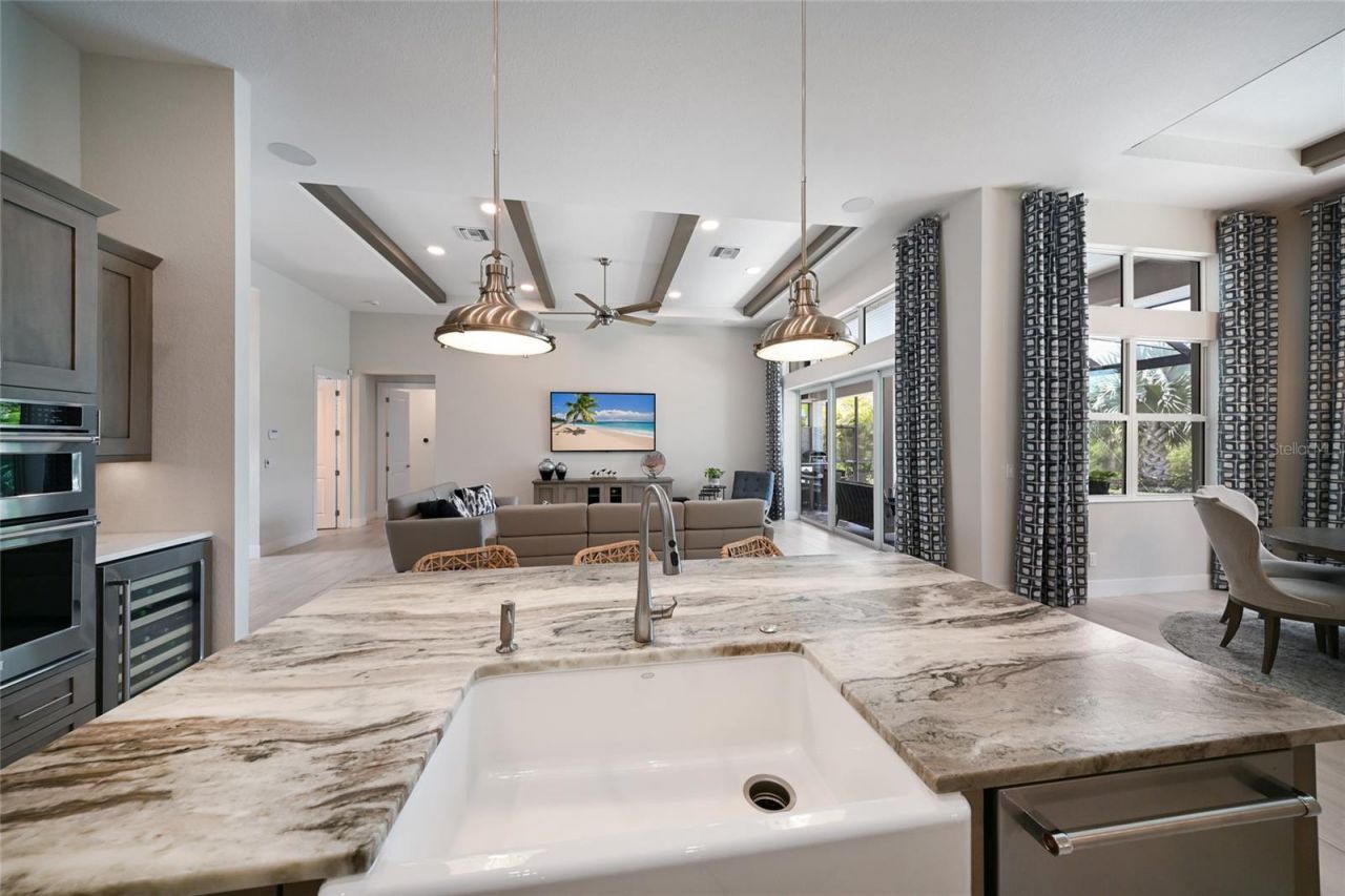 8310 Redonda Loop, Lakewood Ranch, FL 34202 Photo