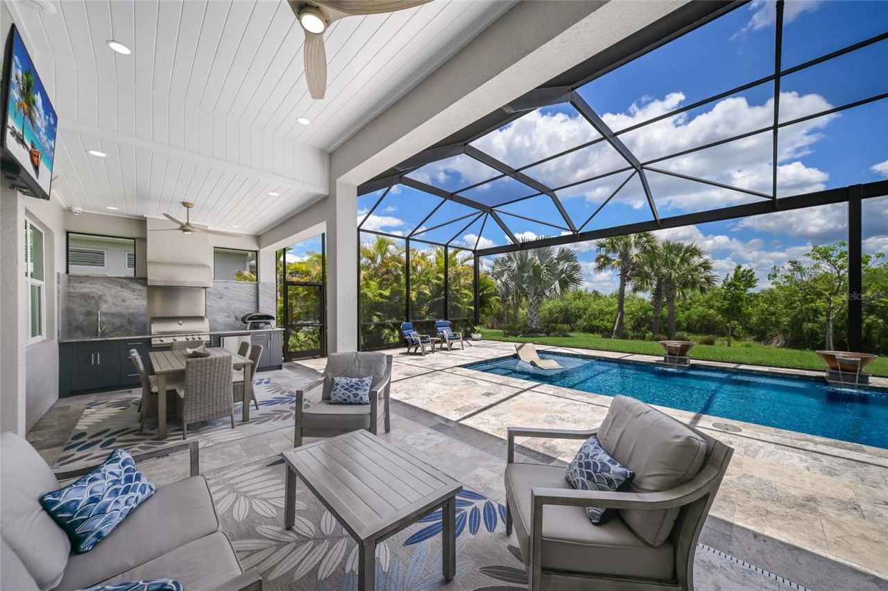8310 Redonda Loop, Lakewood Ranch, FL 34202 Photo