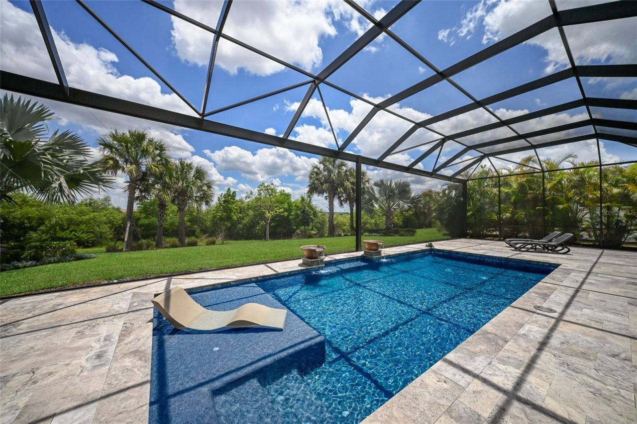 8310 Redonda Loop, Lakewood Ranch, FL 34202 Photo