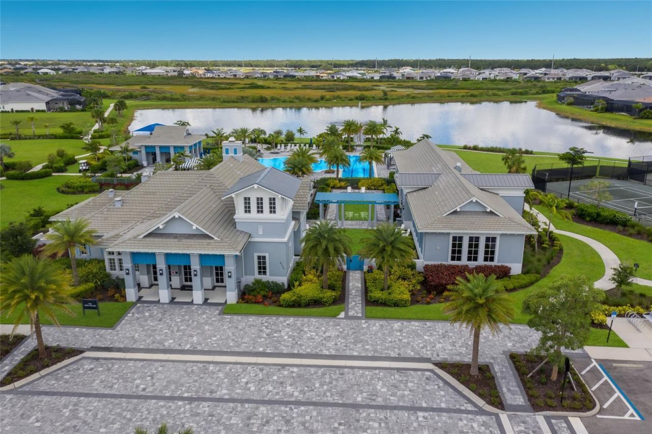 8310 Redonda Loop, Lakewood Ranch, FL 34202 Photo