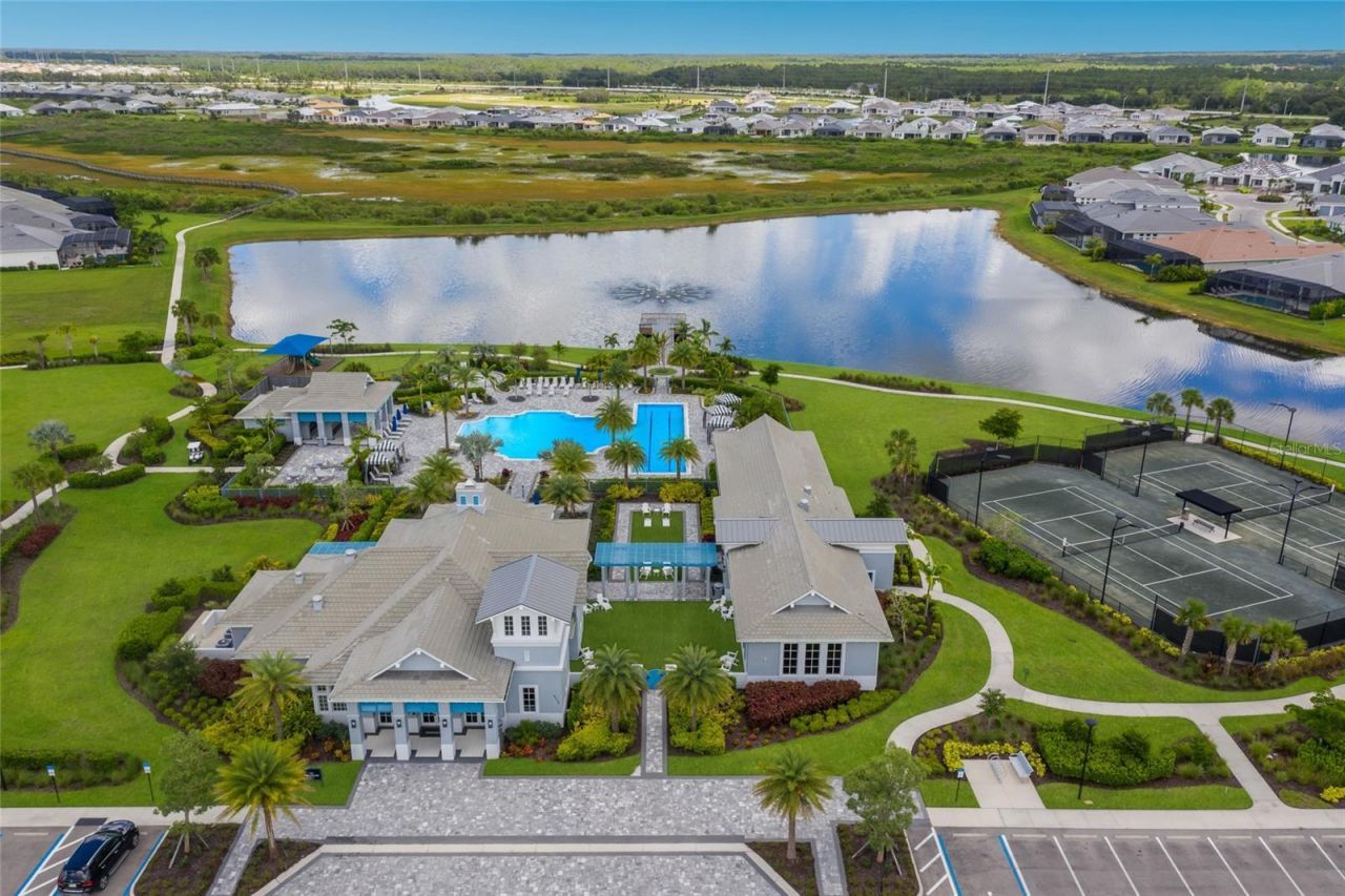 8310 Redonda Loop, Lakewood Ranch, FL 34202 Photo
