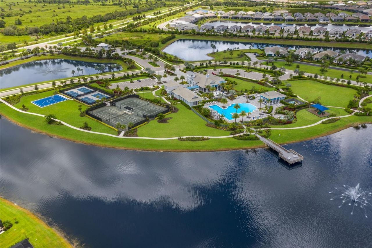 8310 Redonda Loop, Lakewood Ranch, FL 34202 Photo