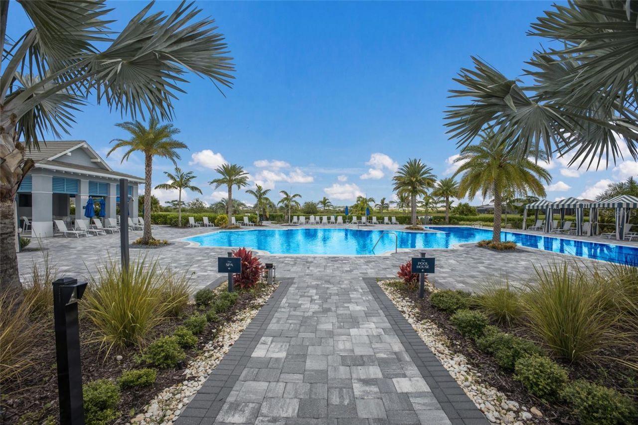 8310 Redonda Loop, Lakewood Ranch, FL 34202 Photo