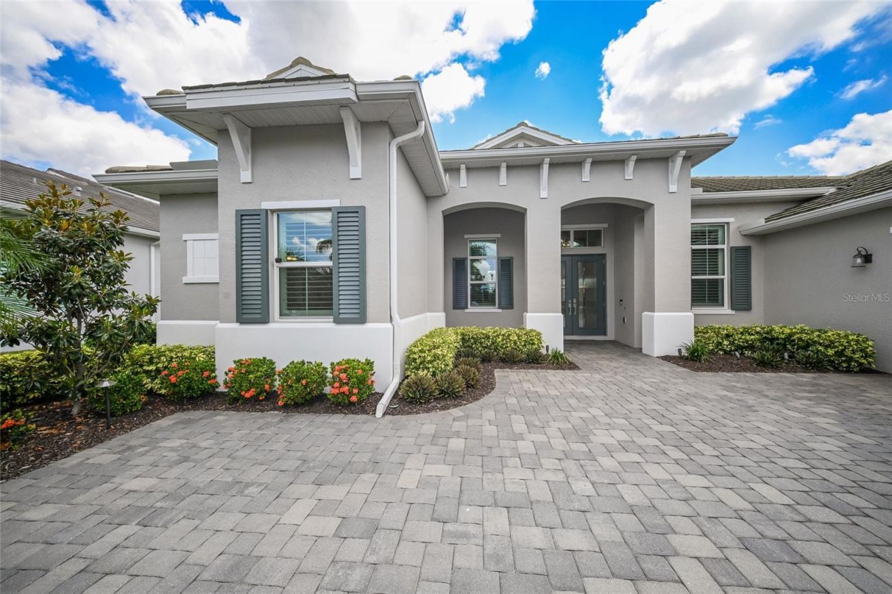 8310 Redonda Loop, Lakewood Ranch, FL 34202 Photo