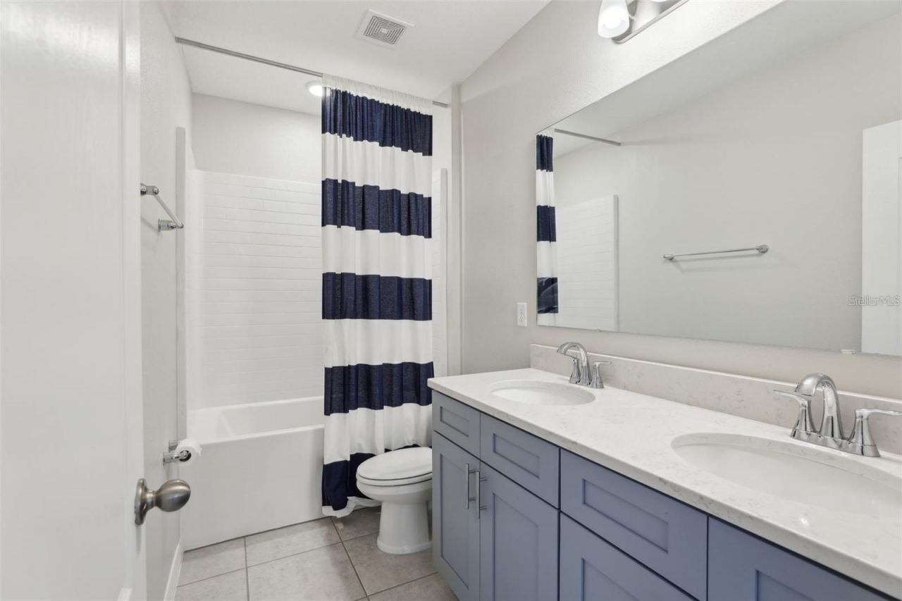 2410 Park Avenue , Indian Lake Estates, FL 33855 Photo