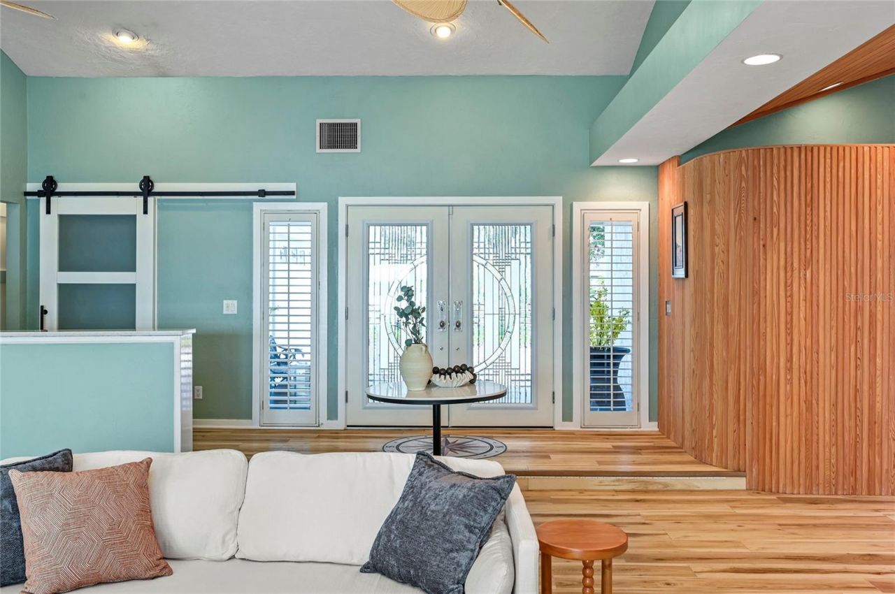 1215 Commodore Drive, New Smyrna Beach, FL 32168 Photo