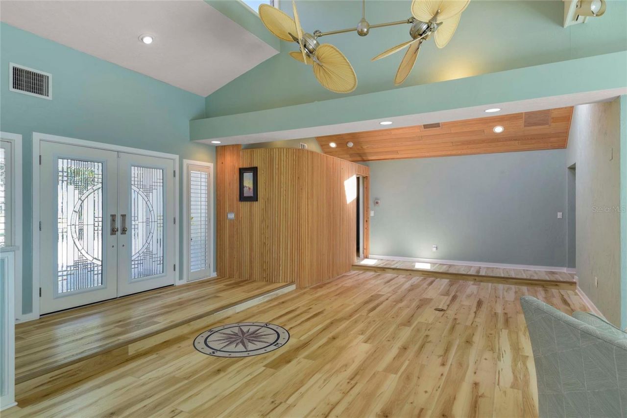 1215 Commodore Drive, New Smyrna Beach, FL 32168 Photo
