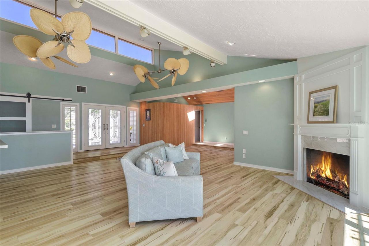 1215 Commodore Drive, New Smyrna Beach, FL 32168 Photo