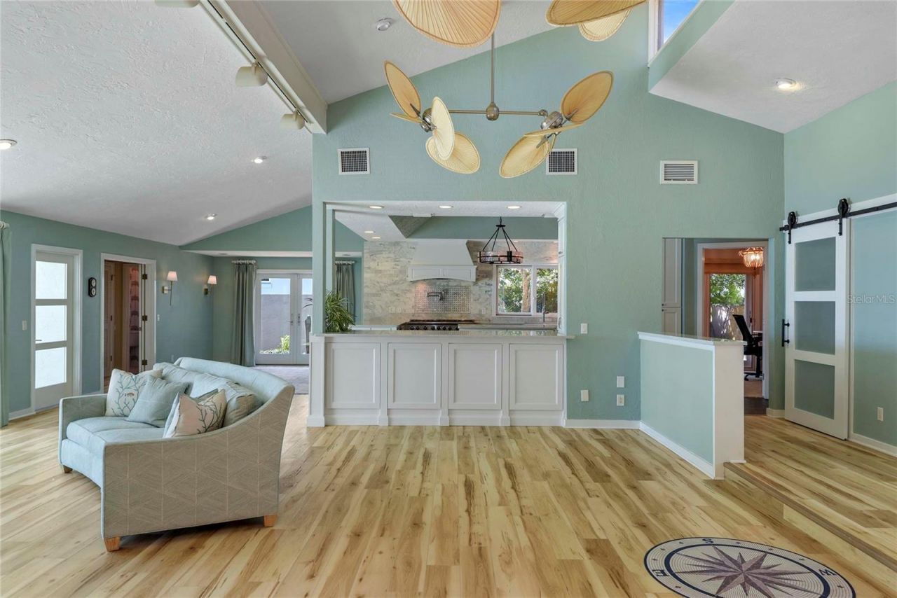 1215 Commodore Drive, New Smyrna Beach, FL 32168 Photo