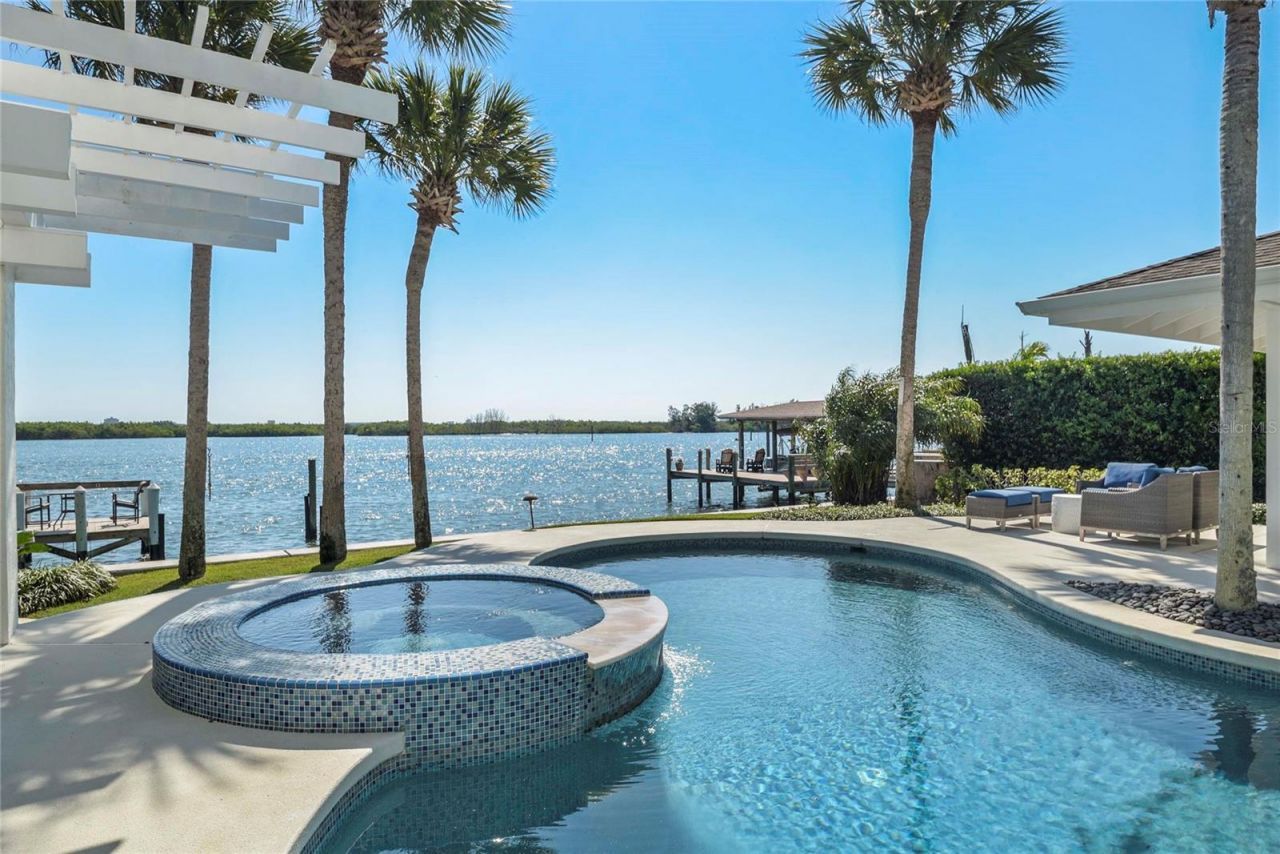 1215 Commodore Drive, New Smyrna Beach, FL 32168 Photo