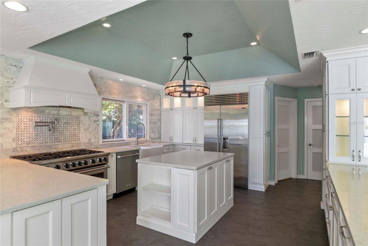 1215 Commodore Drive, New Smyrna Beach, FL 32168 Photo