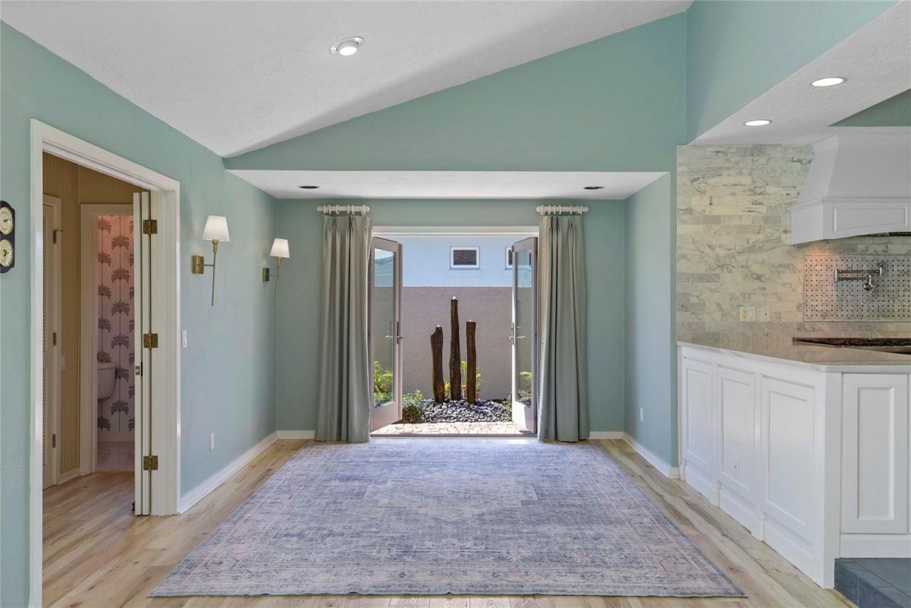 1215 Commodore Drive, New Smyrna Beach, FL 32168 Photo