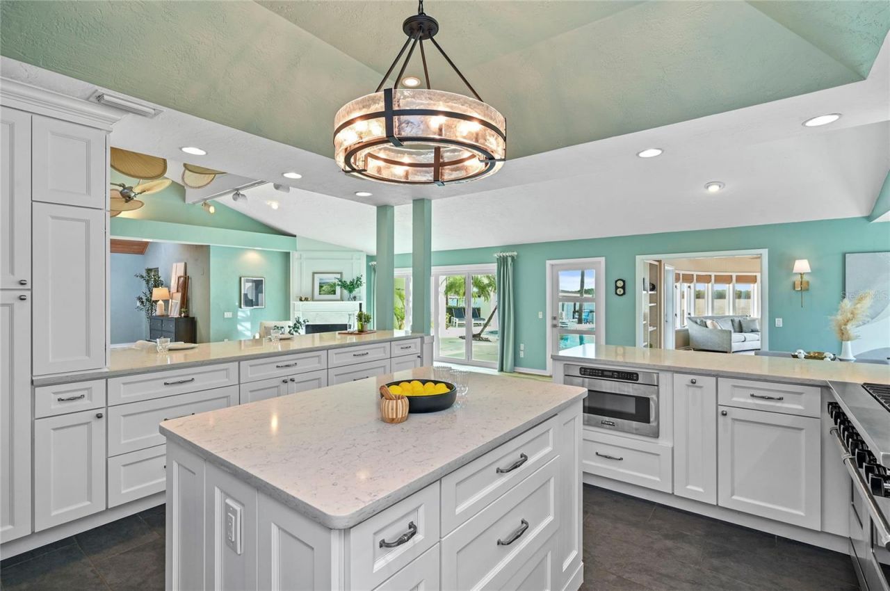 1215 Commodore Drive, New Smyrna Beach, FL 32168 Photo