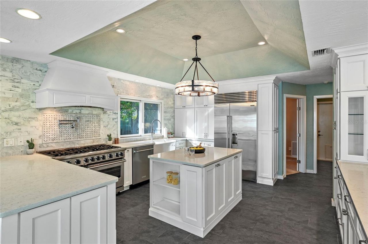 1215 Commodore Drive, New Smyrna Beach, FL 32168 Photo