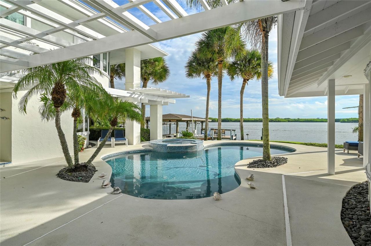 1215 Commodore Drive, New Smyrna Beach, FL 32168 Photo