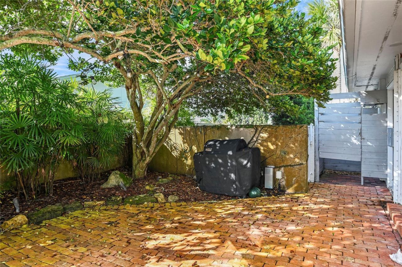 1215 Commodore Drive, New Smyrna Beach, FL 32168 Photo