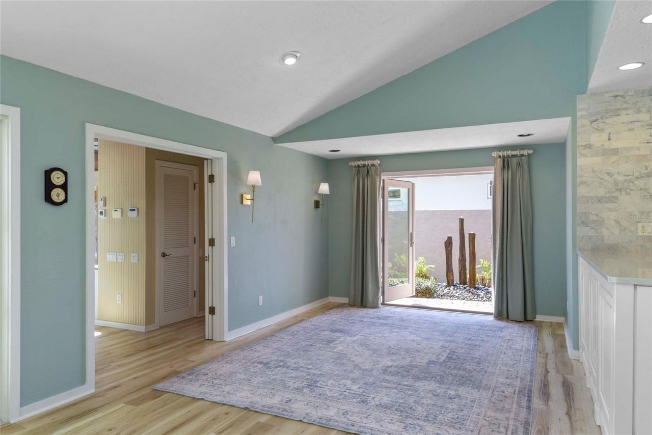 1215 Commodore Drive, New Smyrna Beach, FL 32168 Photo