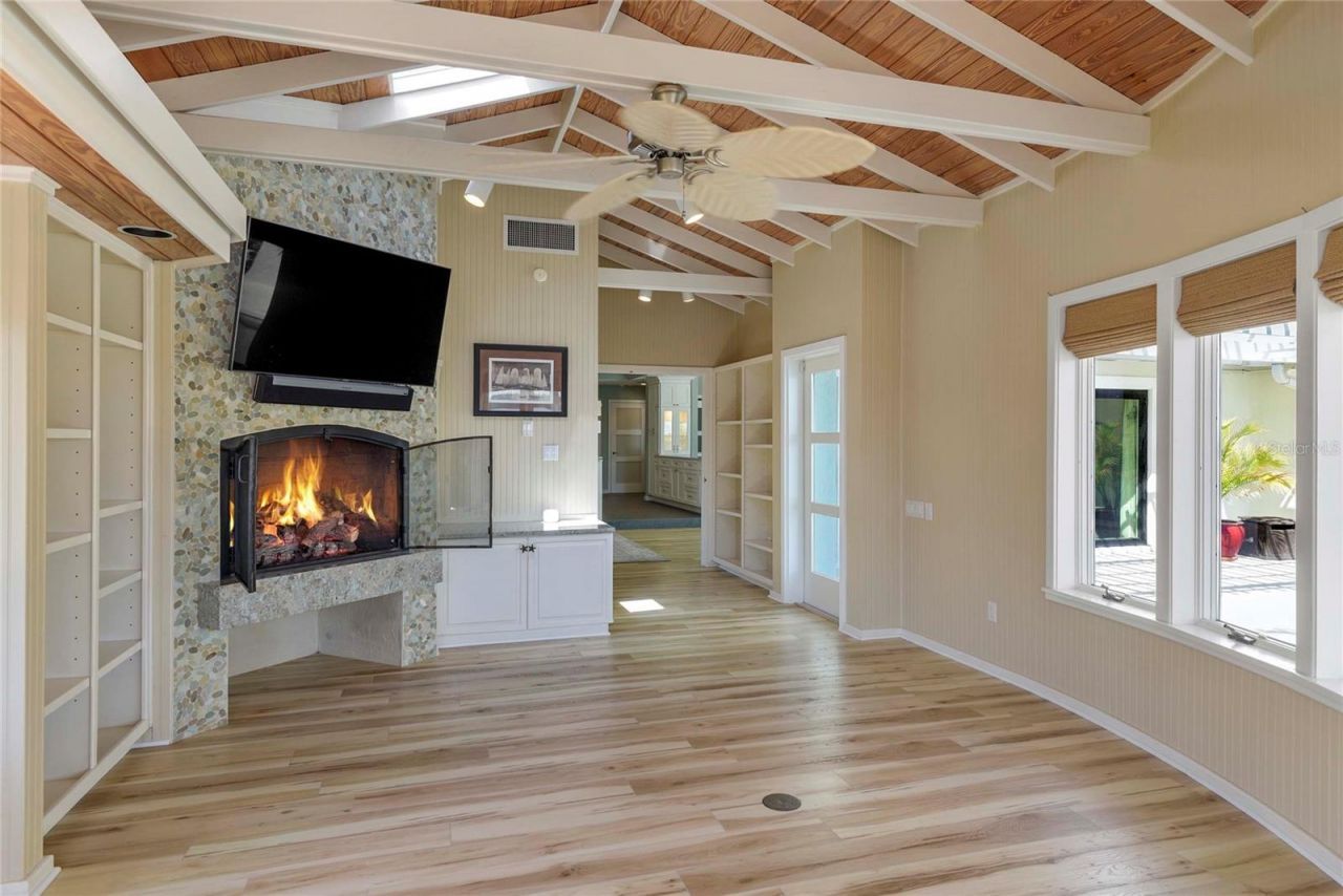 1215 Commodore Drive, New Smyrna Beach, FL 32168 Photo