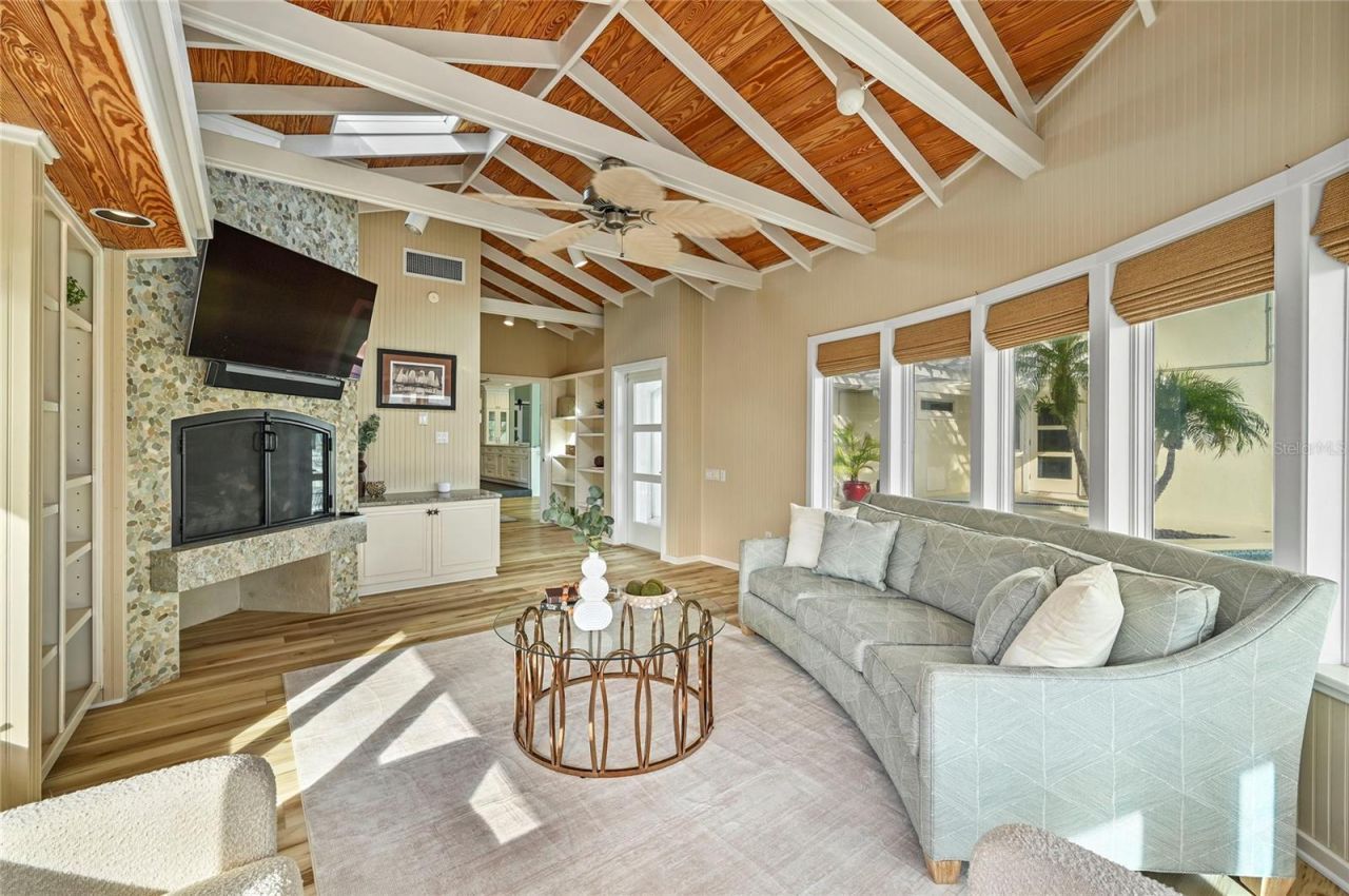 1215 Commodore Drive, New Smyrna Beach, FL 32168 Photo