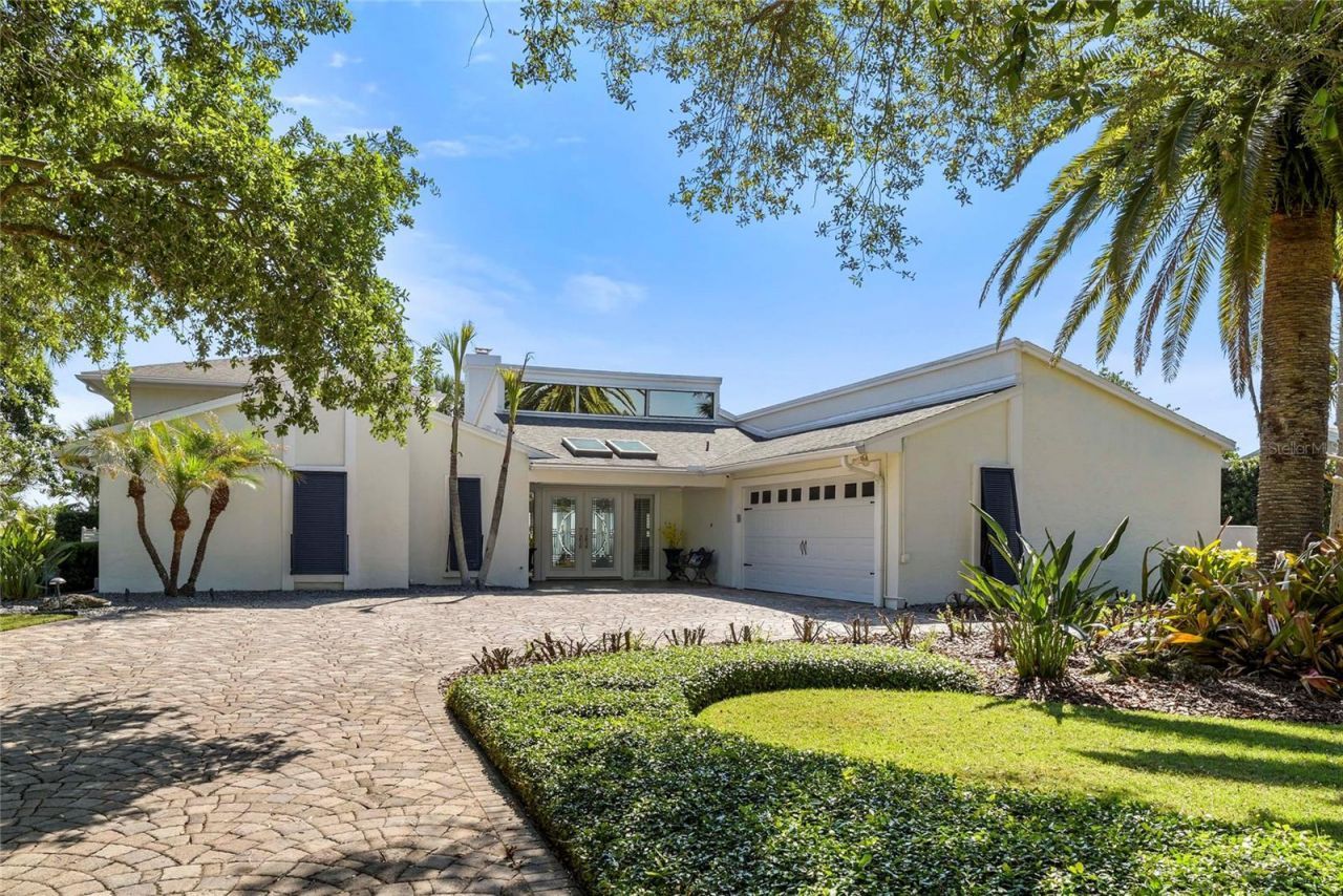 1215 Commodore Drive, New Smyrna Beach, FL 32168 Photo