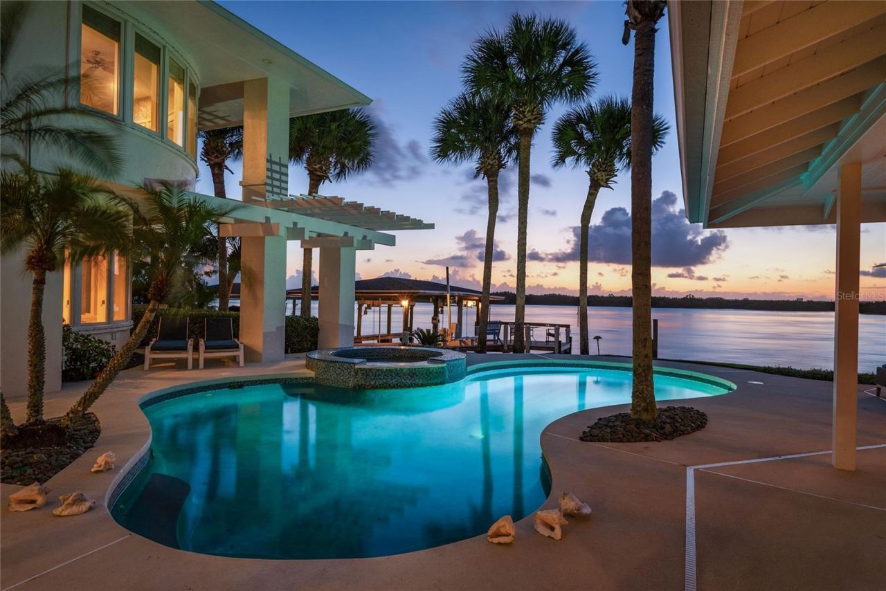 1215 Commodore Drive, New Smyrna Beach, FL 32168 Photo