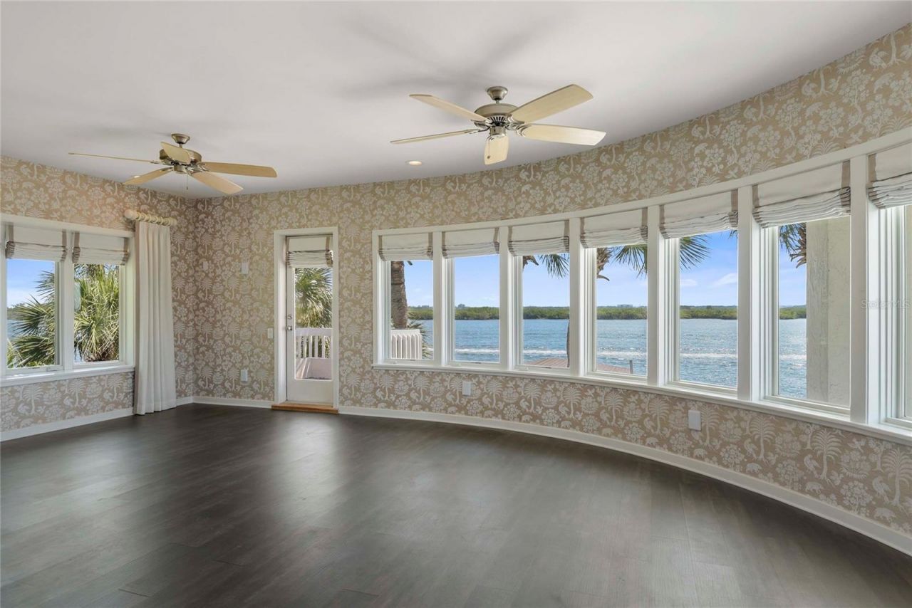 1215 Commodore Drive, New Smyrna Beach, FL 32168 Photo