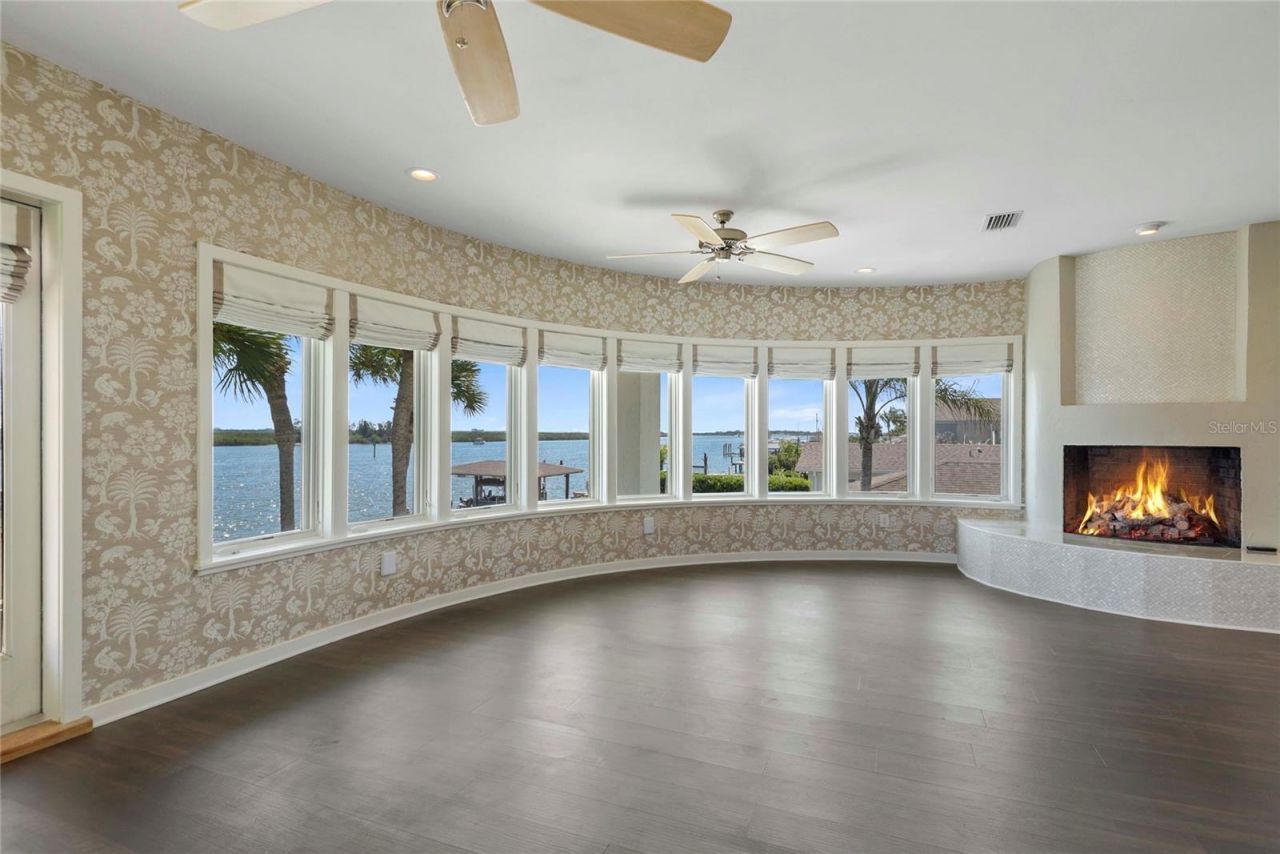 1215 Commodore Drive, New Smyrna Beach, FL 32168 Photo