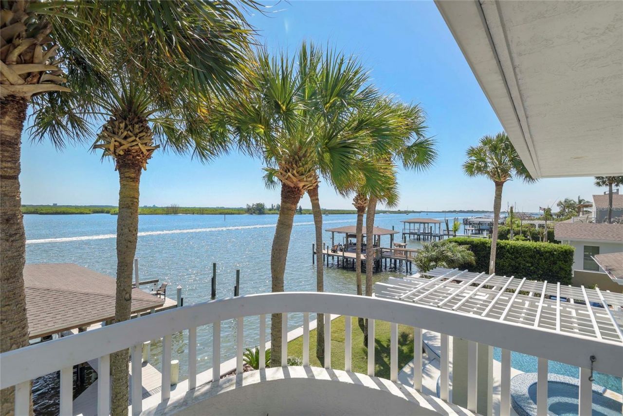 1215 Commodore Drive, New Smyrna Beach, FL 32168 Photo