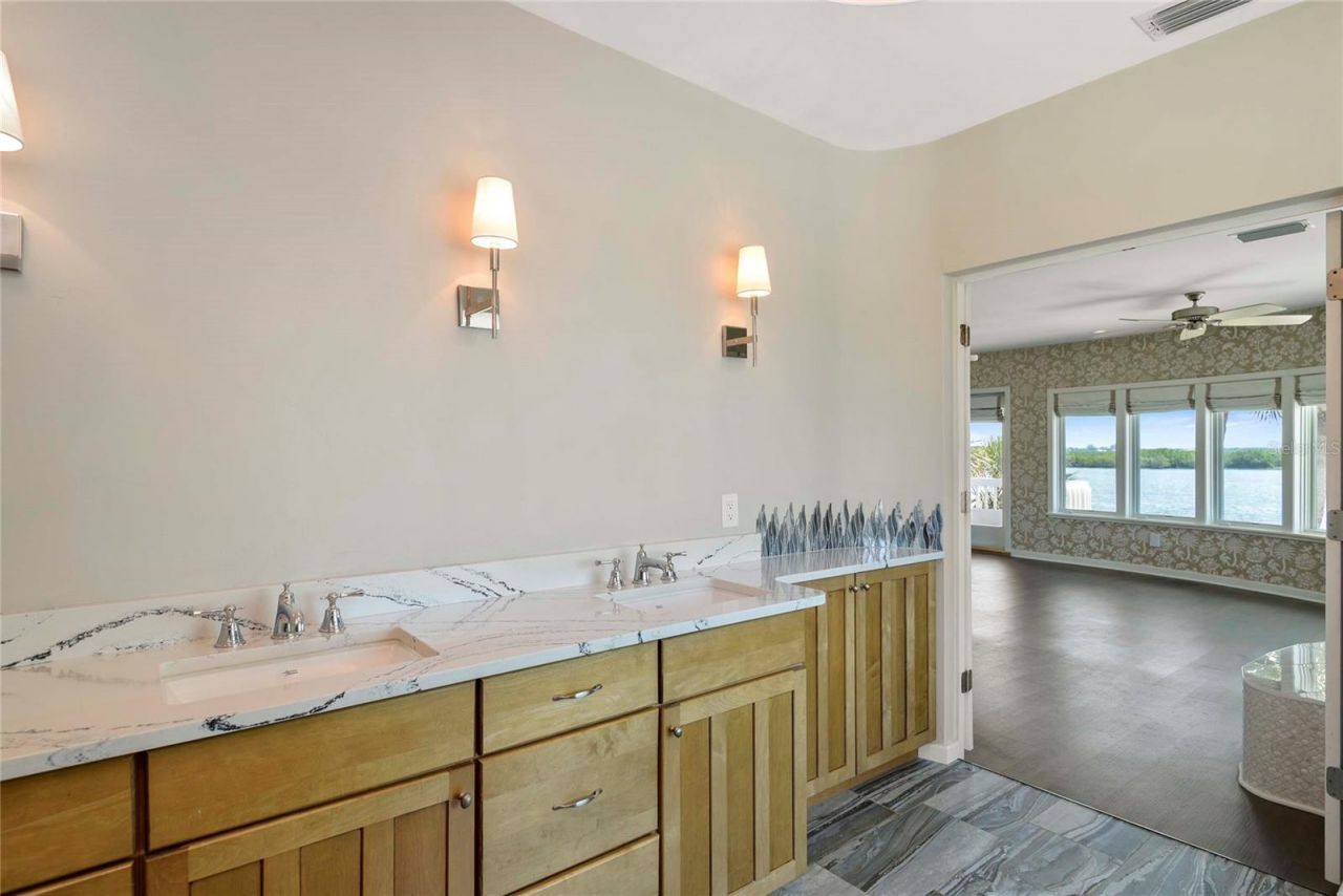 1215 Commodore Drive, New Smyrna Beach, FL 32168 Photo