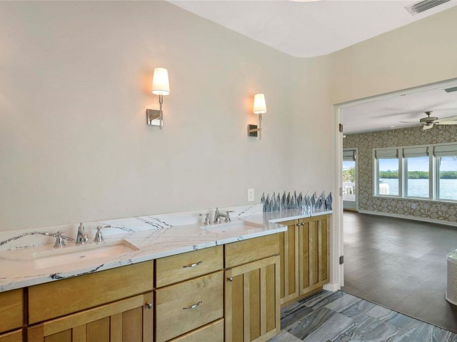 Property Image 66